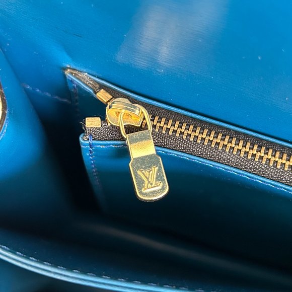 LV Epi Friedland Shoulder Bag - Picture 10 of 13